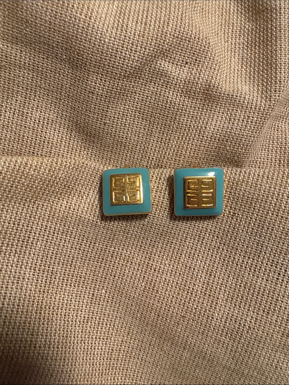 Givenchy Vintage Earrings Turquoise Blue & Gold Tone Clips signed 1981 - Picture 5 of 5